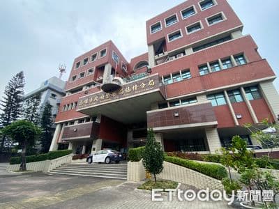 高雄警官上护肤店抓龙被自己人抓包 楠梓分局重惩、主管连带处分